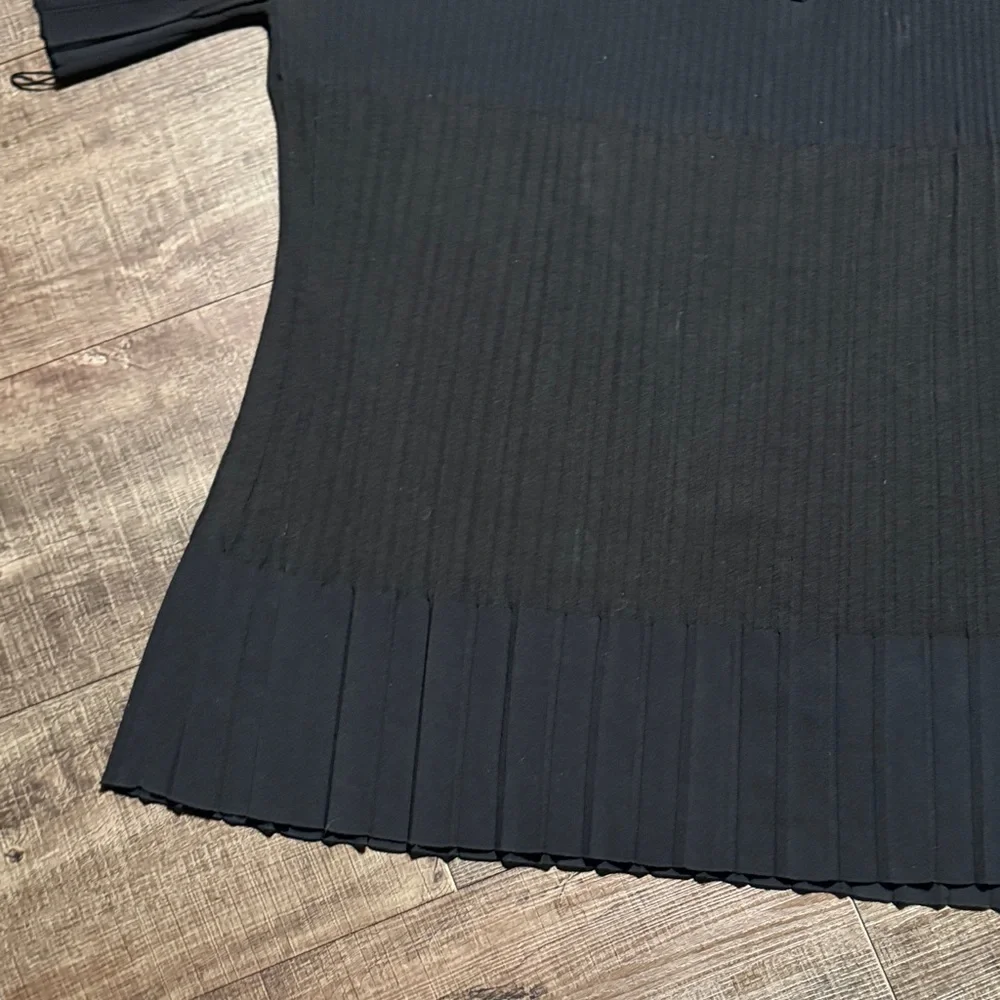 CHANEL Black Pleated Dress 👗 with Logo Button V neck - Picture 5 of 14